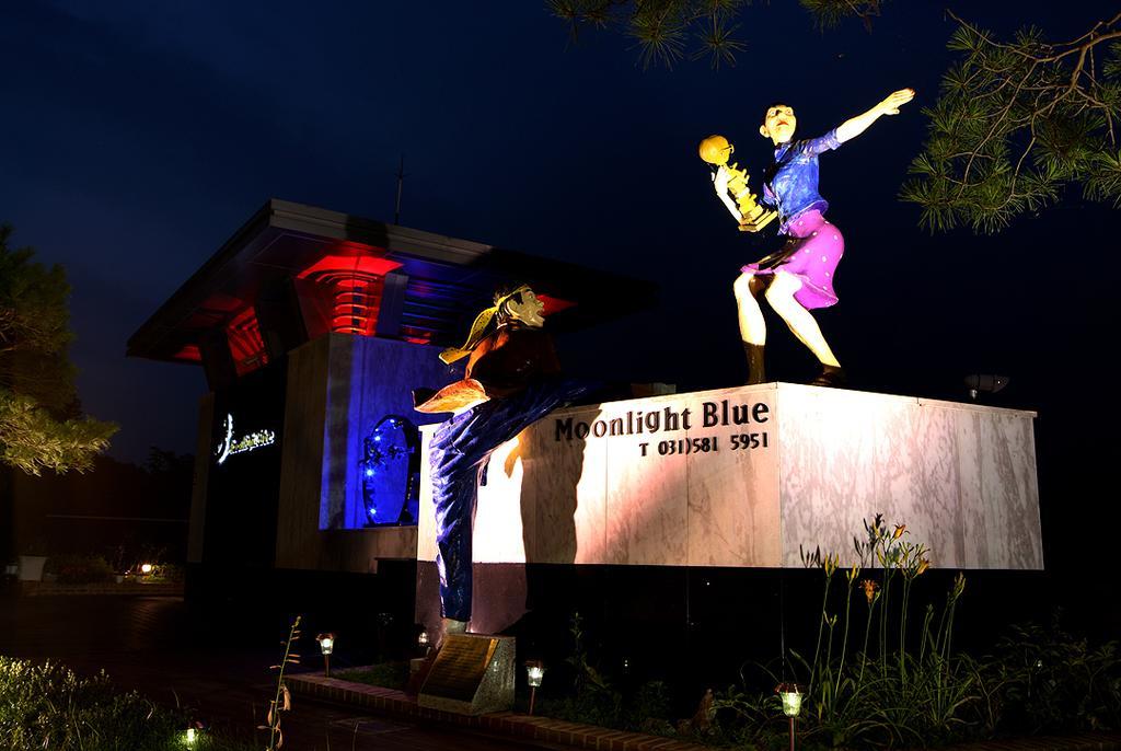 Moonlight Blue Pension Gapyeong Exteriör bild