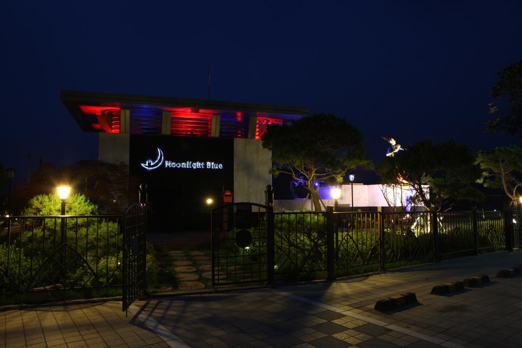 Moonlight Blue Pension Gapyeong Exteriör bild